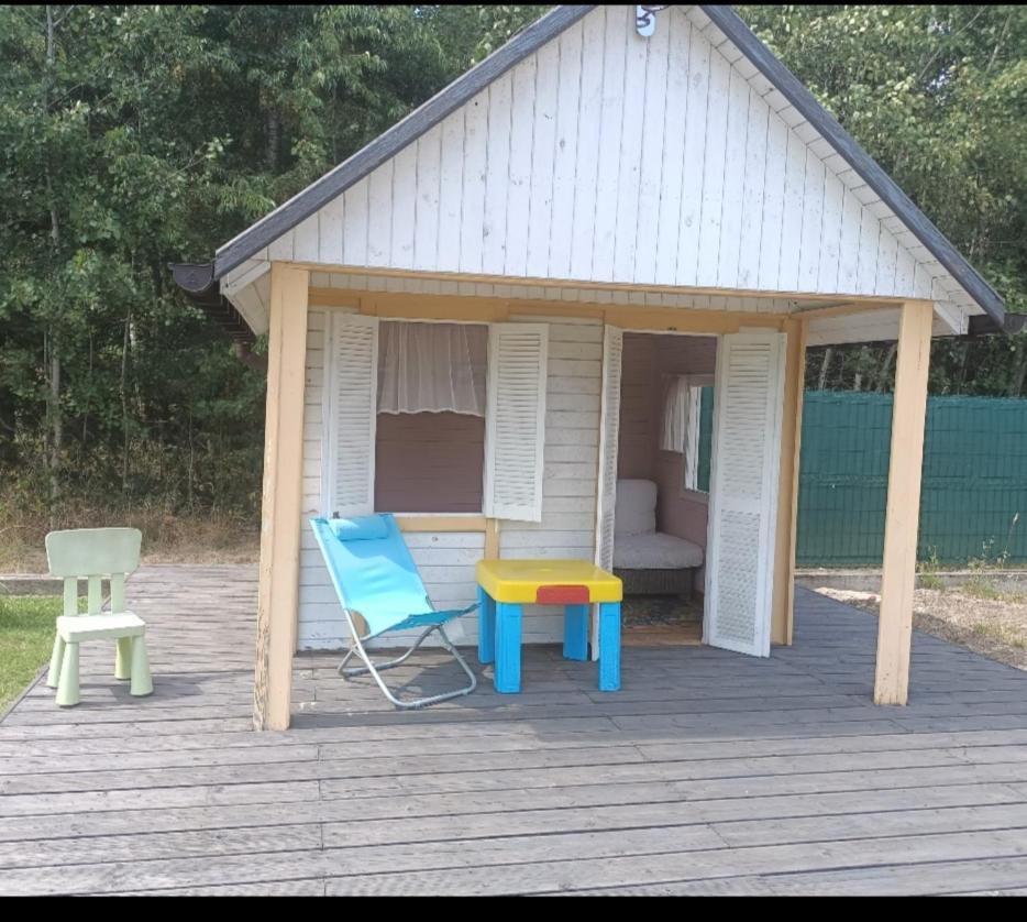 Letnia Oaza "Forsycja" Sobienie Jeziory Exterior foto