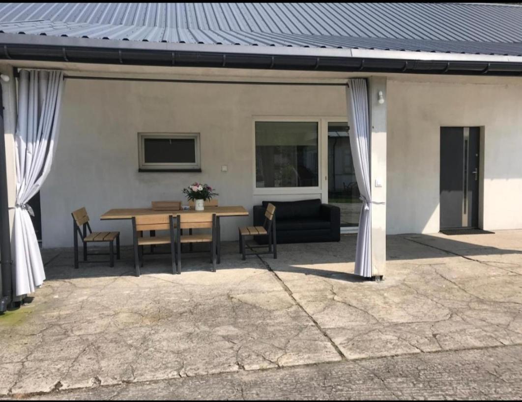 Letnia Oaza "Forsycja" Sobienie Jeziory Exterior foto